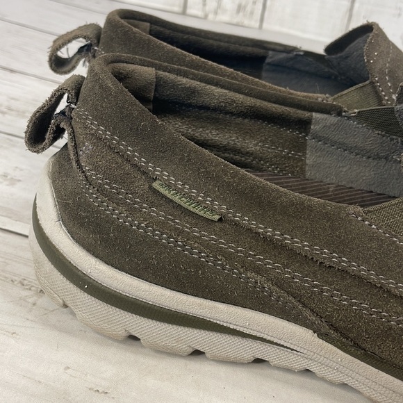 Skechers Relaxed Fit MIlford Suede Slip-on Loafer - Picture 11 of 12